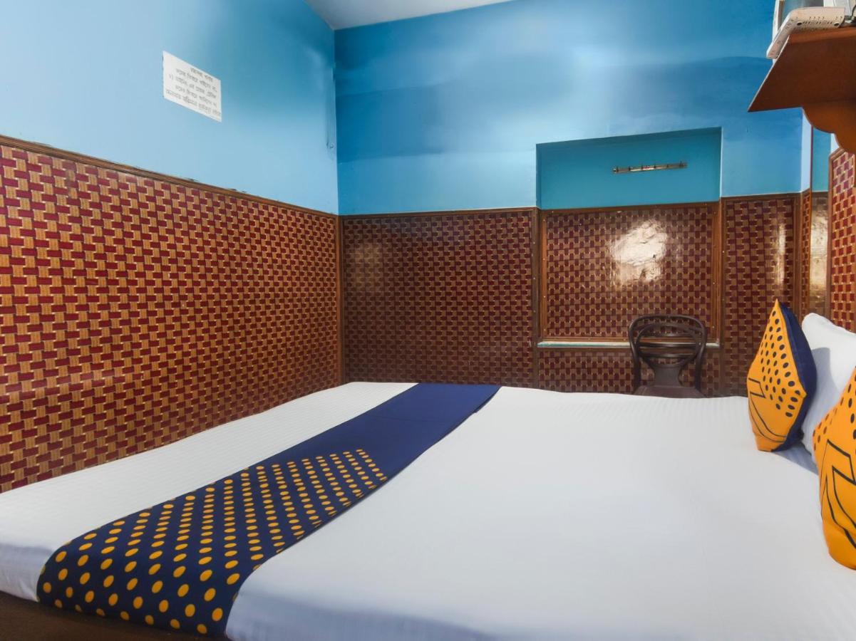 Oyo Flagship 74392 Hotel Mahesh Residency Hyderabad Exterior foto